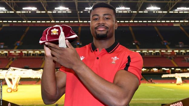Christ Tshiunza with his first cap after playing against Fiji in November 2021