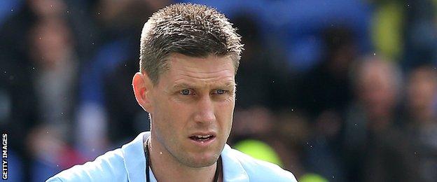 Former Munster player Ronan O'Gara is now on the coaching staff at Racing 92