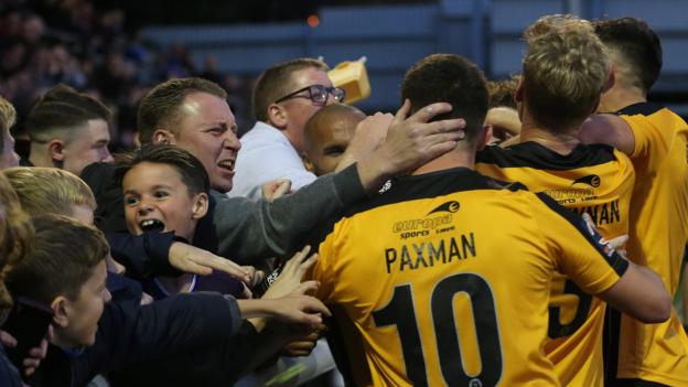 FA Cup: Stockport County & Maidstone United cause first-round shocks - BBC Sport