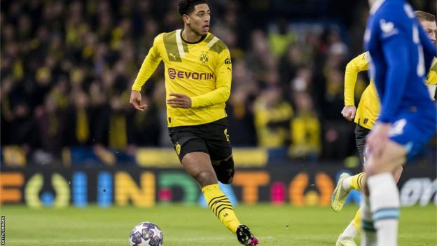 Jude Bellingham (centre) in action for Borussia Dortmund