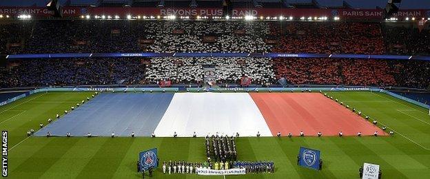 There was a minute's silence before Paris St-Germain's home game with Troyes to remember the victims of the Paris attacks