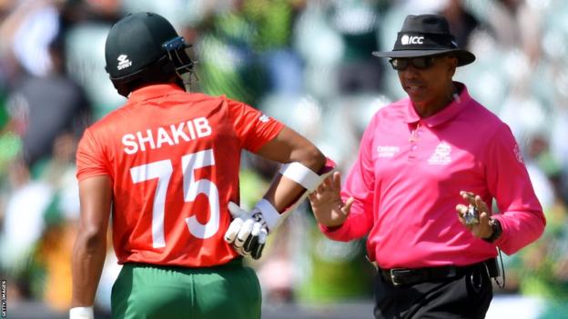 Shakib Al Hasan of Bangladesh argues with umpire Joel Wilson