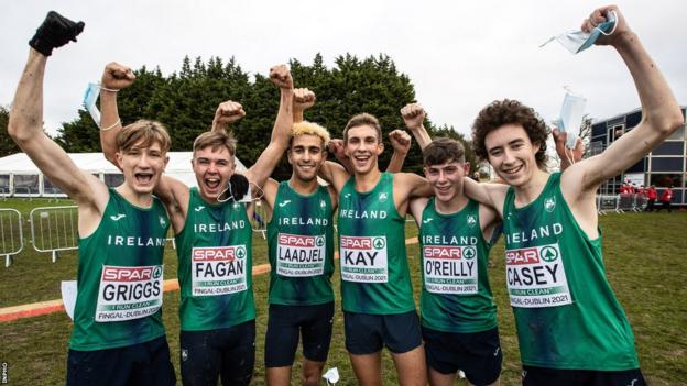 Nick Griggs (left) celebrates after helping Ireland win Under-20 team silver at last year's European Cross Country Championships in Dublin
