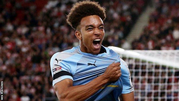 Donovan Wilson: Macclesfield Town sign ex-Wolves forward on free transfer -  BBC Sport