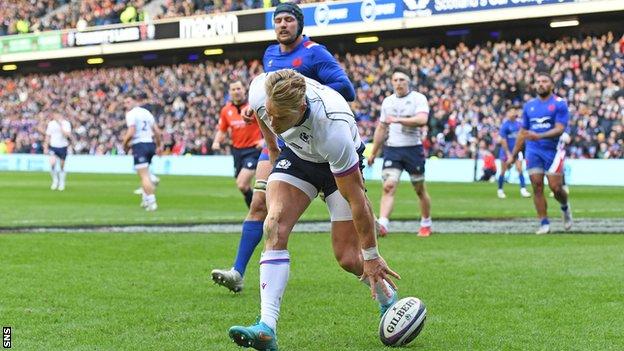 Duhan van der Merwe scores a try for Scotland against France