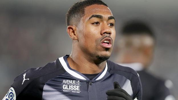 Malcom: Roma agree deal to sign Bordeaux winger - BBC Sport