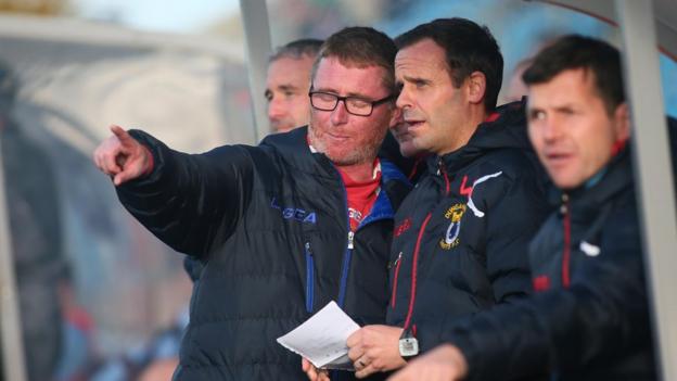 Darren Murphy was in the Dungannon Swifts dugout for the final time at Ballymena as his side lost 1-0 to 10-man Sky Blues