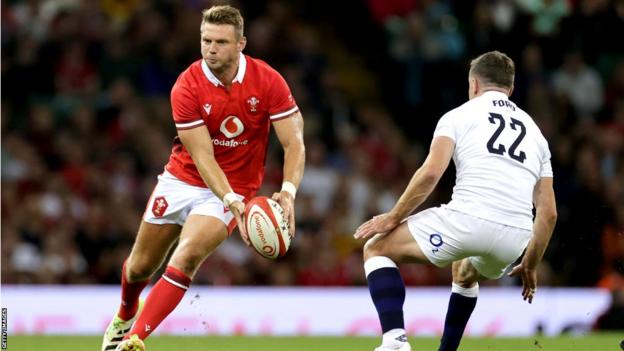 Dan Biggar in action against England's George Ford