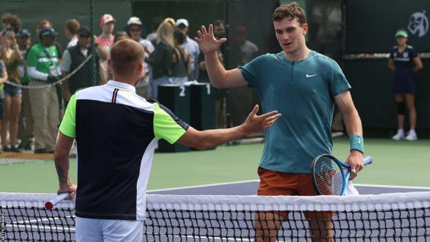 Dan Evans shakes hands with Jack Draper after losing to him at Indian Wells in 2023