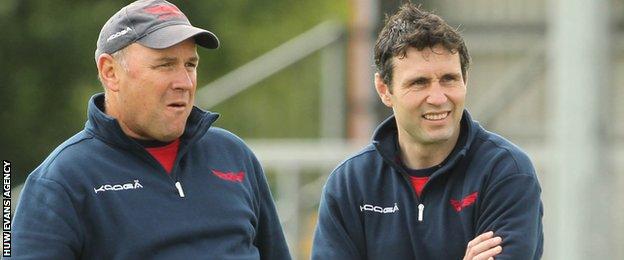 Wayne Pivac with Stephen Jones