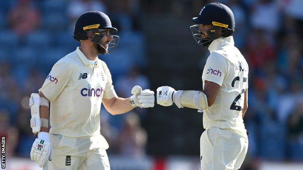 Jack Leach and Sadiq Mahmood playing for England in the third Test Match against the West Indies