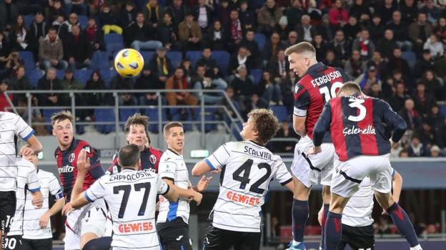 Lewis Ferguson of Bologna FC celebrates the victory after during the Serie A TIM match between Bologna FC and Atalanta BC at Stadio Renato Dall'Ara on December 23, 2023