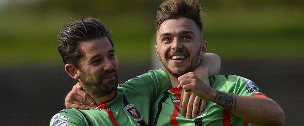 Curtis Allen and Robbie McDaid had plenty to smile about as Glentoran thumped Warrenpoint