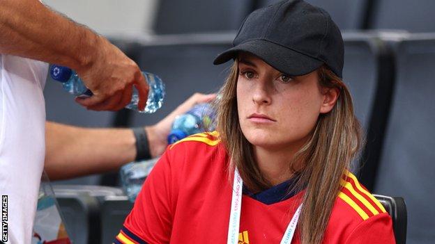 Spain women's coach Jorge Vilda leaves out 15 players in dispute with  Spanish FA, 'This mess is hurting Spanish football', Football News