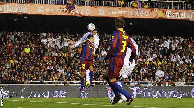 Ronaldo scores against Barcelona