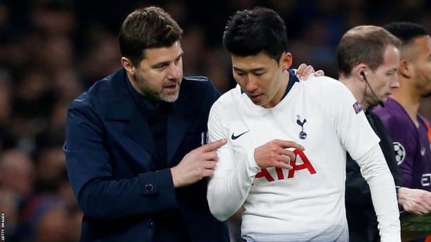 Mauricio Pochettino and Son Heung-min during Pochettino's time as Tottenham manager