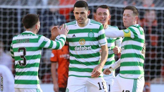 Tom Rogic celebrates his brilliant goal