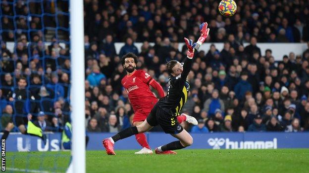Mohamed Salah scores Liverpool's second against Everton