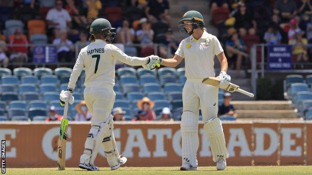 Women's Ashes: Dropped catches hurt England as Australia take control of Test in..