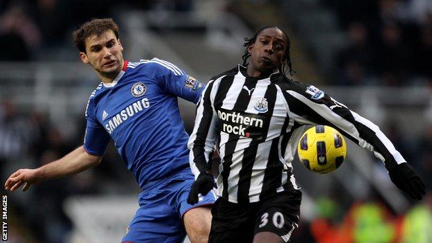 Nile Ranger in action for Newcastle United against Chelsea in the Premier League