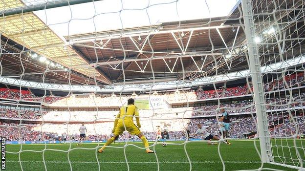 Chris Wood scores Burnley's equaliser against Tottenham at Wembley