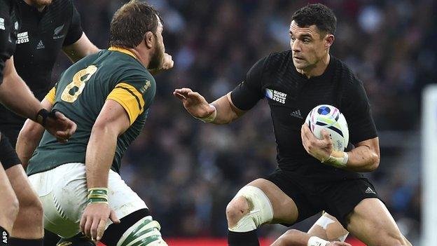 Dan Carter takes on Duane Vermuelen during new Zealand's semi-final win over South Africa