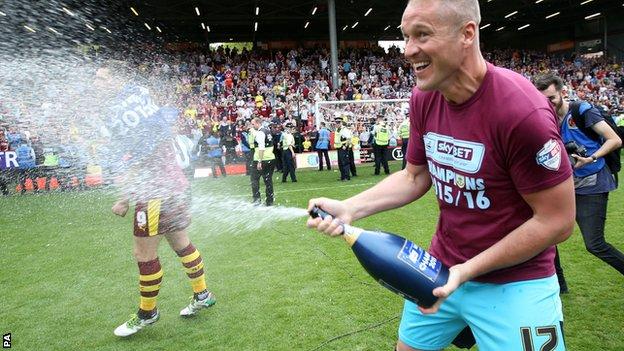 Paul Robinson celebration