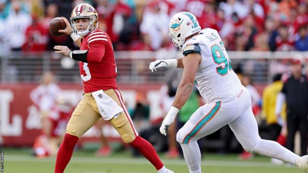 NFL week 13: San Francisco 49ers beat Miami Dolphins while Deshaun Watson  wins on return from suspension - BBC Sport