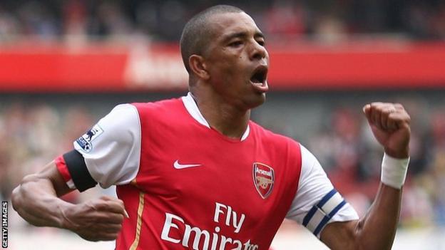 Arsenal's Gilberto Silva celebrates scoring in 2007