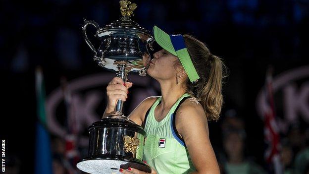 Sofia Kenin with the Australian Open trophy