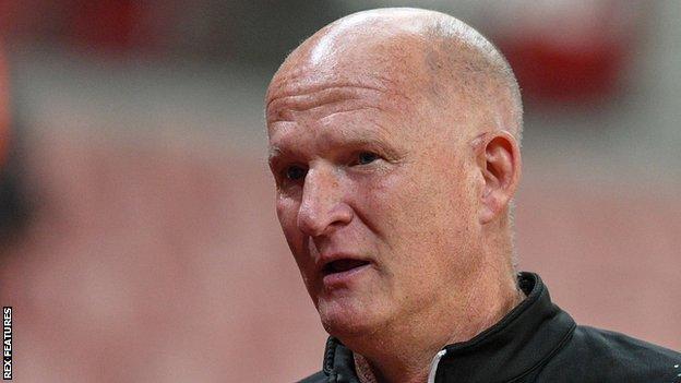 Simon Grayson oversaw 13 wins from 43 games in charge of Fleetwood Town, with five of those wins coming from 22 games in all competitions this season