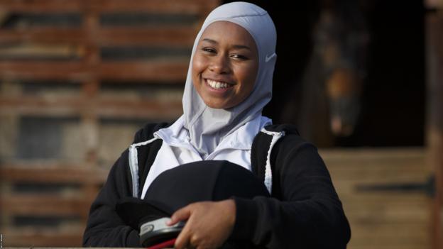 Khadijah Mellah became the first British Muslim woman jockey to ride in and win a competitive horse race in 2019