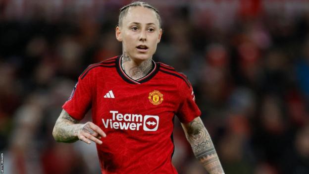 Leah Galton playing for Man Utd