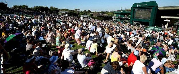 A big crowd gathered on the hill to watch Murray play his opening match of this year's tournament