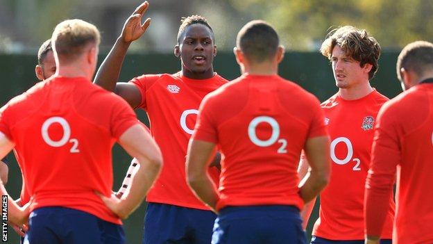 Maro Itoje and other England players during a training session