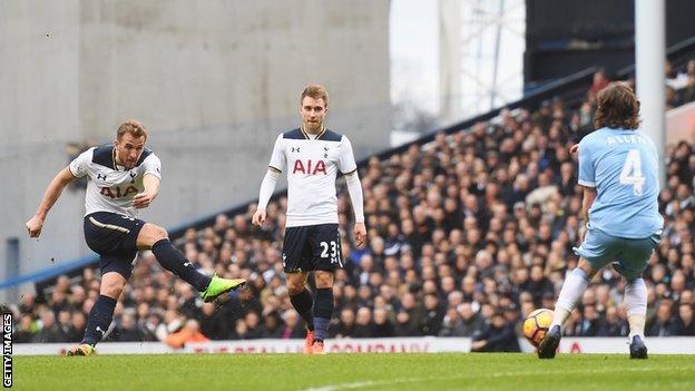 Stoke City beat Tottenham - Eurosport