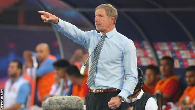 Molefi Ntseki Steps In As Stuart Baxter Resigns As South Africa Coach Bbc Sport