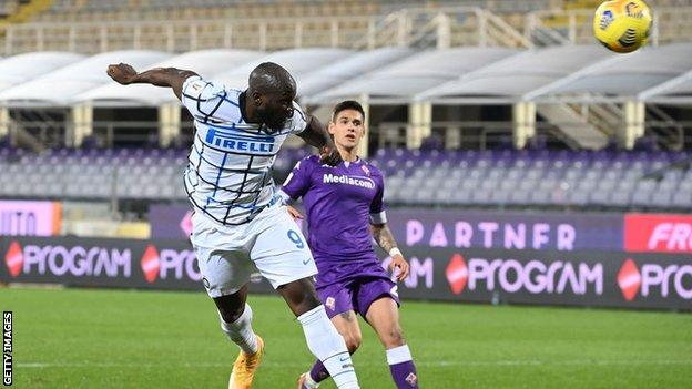 Fiorentina 1 2 Inter Milan Romelu Lukaku Scores Extra Time Winner Bbc Sport