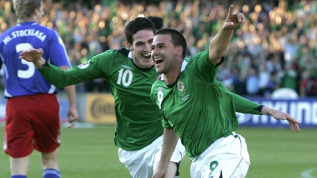Kyle Lafferty and David Healy played together in Northern Ireland's attack