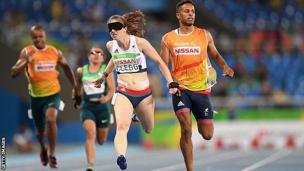 Libby Clegg and then-guide Chris Clarke in action at the Rio Paralympics in 2016