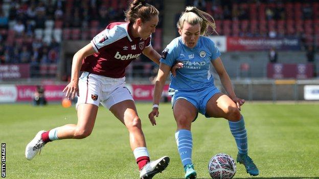 Lucy Parker against Manchester City