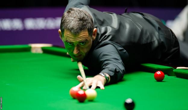 UK Championship 2023: Ronnie O'Sullivan wins but Neil Robertson makes early  exit - BBC Sport