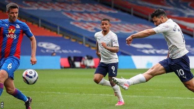 City abre 2 a 0, mas cede empate ao Crystal Palace no último jogo