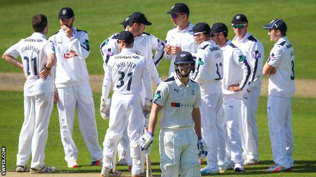 Hampshire celebrate a Yorkshire wicket