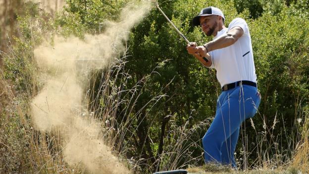 Steph Curry finishes last at California golf tournament - BBC Sport
