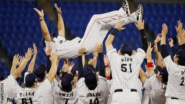 Japan wins Olympic baseball gold in Tokyo 2020.