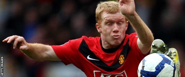 Paul Scholes in action for Manchester United in 2003