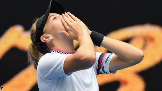 Australian Open 2019: Aryna Sabalenka beaten by teenager ...