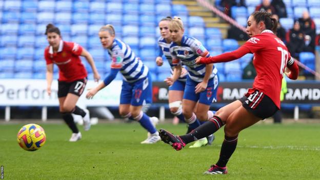 Manchester United's Katie Zelem has her punishment  saved by Reading's Jacqueline Burns