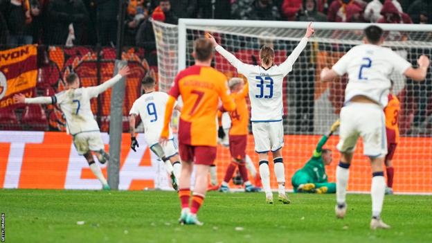 Galatasaray v FC Copenhagen live – UEFA Champions League latest as